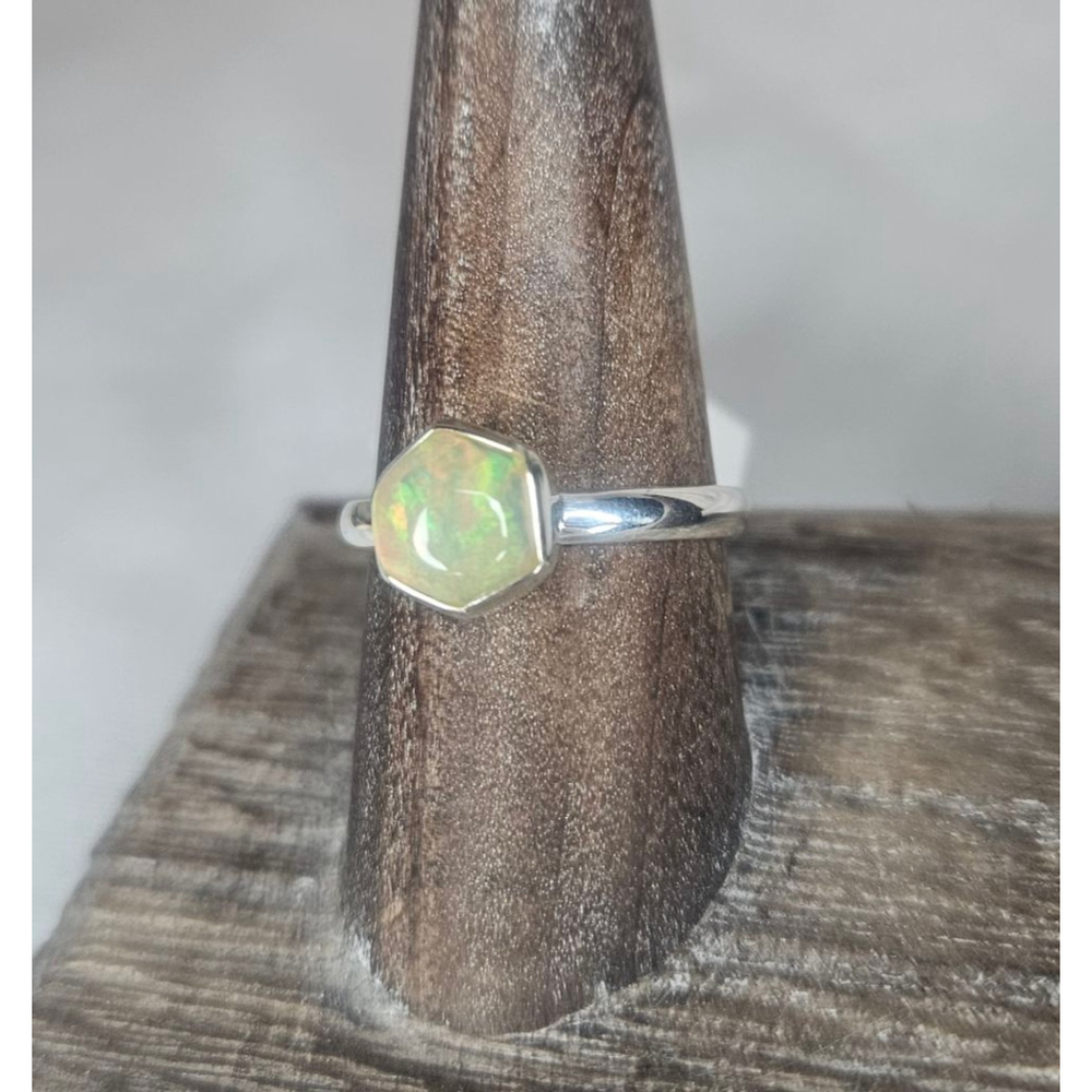 Natural Ethiopian Welo Opal Hexagon Ring | 1.5 Carats, Solid Silver NWT - Picture 2 of 9